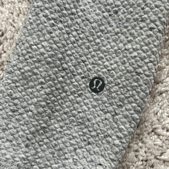 Lululemon 1/4 zip - Picture 5 of 5
